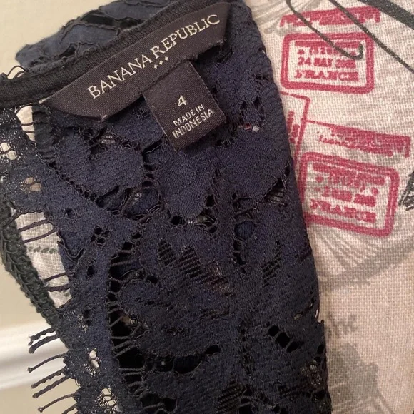 Banana Republic Navy Lace Sheath Dress Size 4 Elegant Cocktail Wedding Guest - Picture 5 of 10